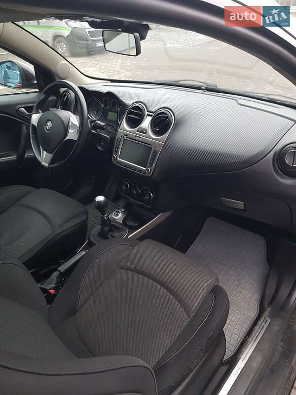 Хэтчбек Alfa Romeo MiTo 2010 в Радехове