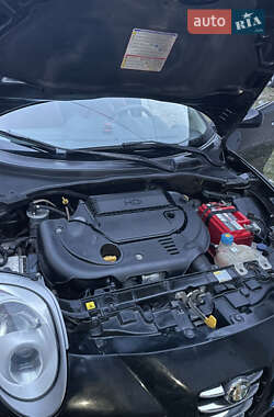 Хетчбек Alfa Romeo MiTo 2010 в 