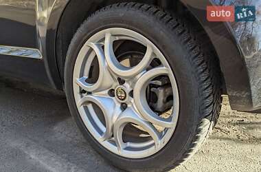 Хэтчбек Alfa Romeo MiTo 2012 в 