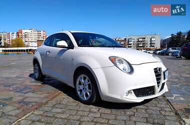 Хэтчбек Alfa Romeo MiTo 2011 в 