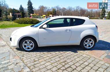 Хэтчбек Alfa Romeo MiTo 2011 в 