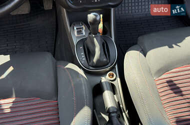 Хэтчбек Alfa Romeo MiTo 2012 в 
