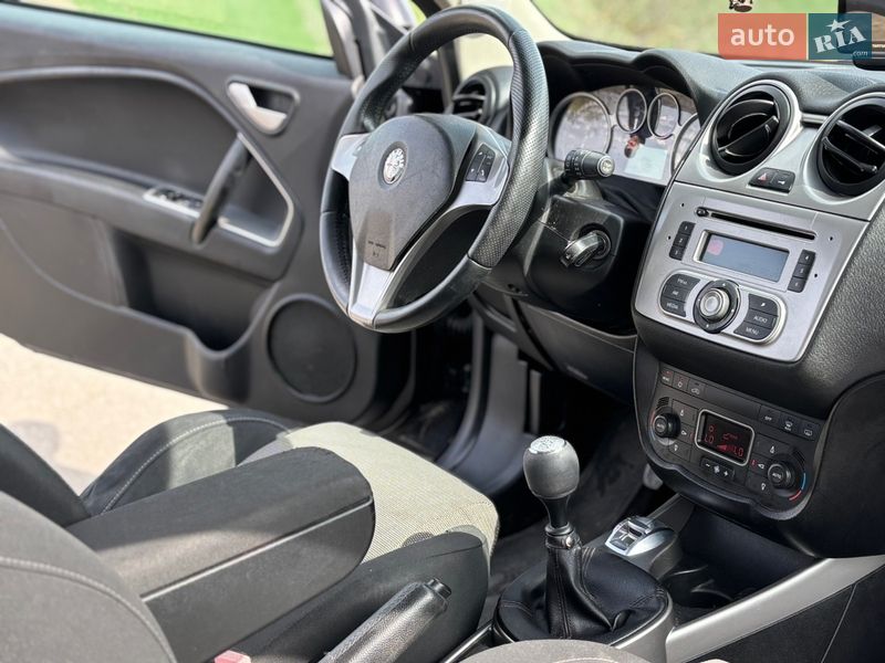 Хэтчбек Alfa Romeo MiTo 2011 в Тернополе