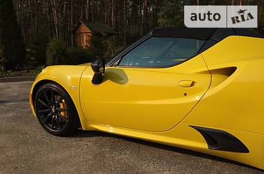 Купе Alfa Romeo Spider 2016 в Киеве