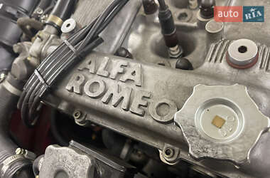Кабриолет Alfa Romeo Spider 1987 в 