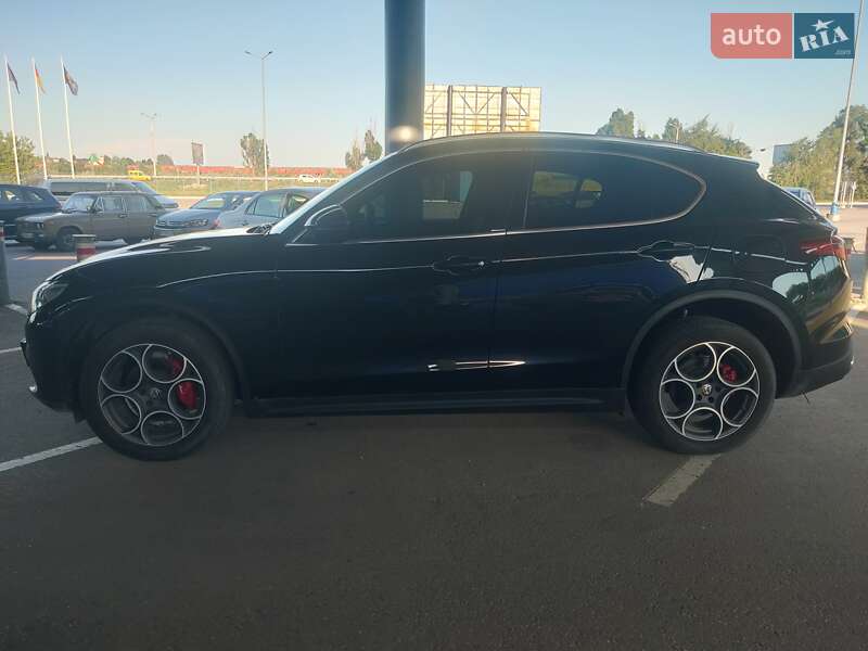 Внедорожник / Кроссовер Alfa Romeo Stelvio 2017 в Днепре