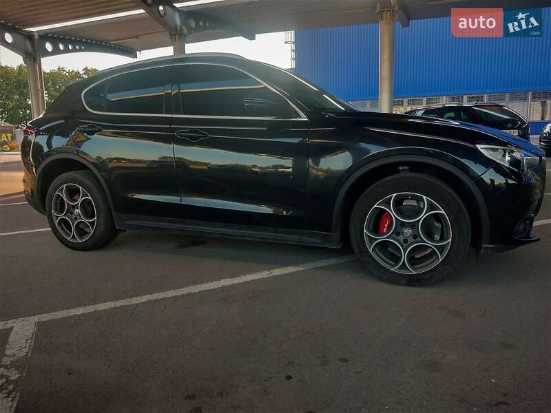 Внедорожник / Кроссовер Alfa Romeo Stelvio 2017 в Днепре