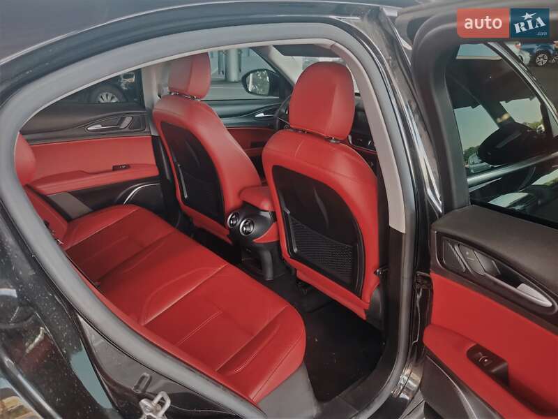 Внедорожник / Кроссовер Alfa Romeo Stelvio 2017 в Днепре