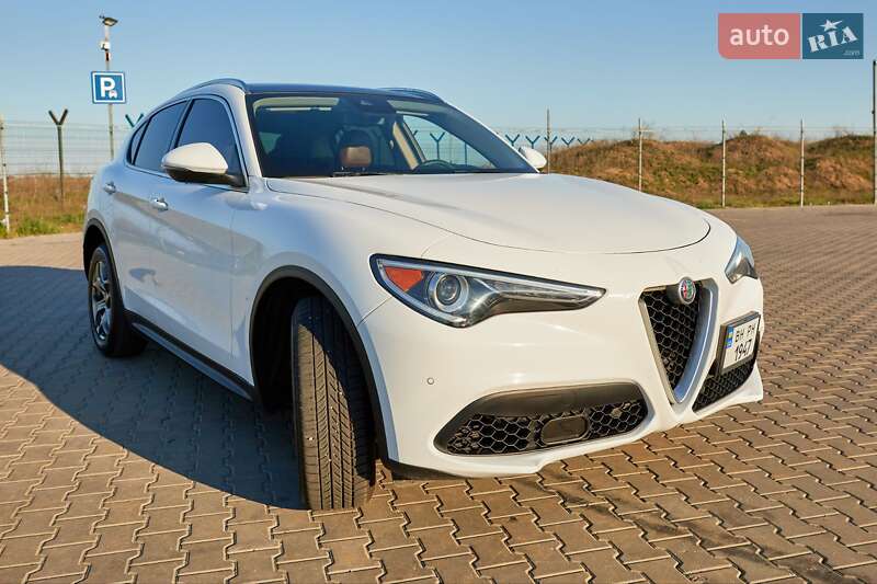 Внедорожник / Кроссовер Alfa Romeo Stelvio 2018 в Одессе