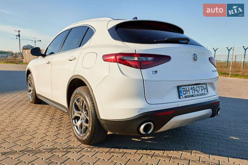 Внедорожник / Кроссовер Alfa Romeo Stelvio 2018 в Одессе