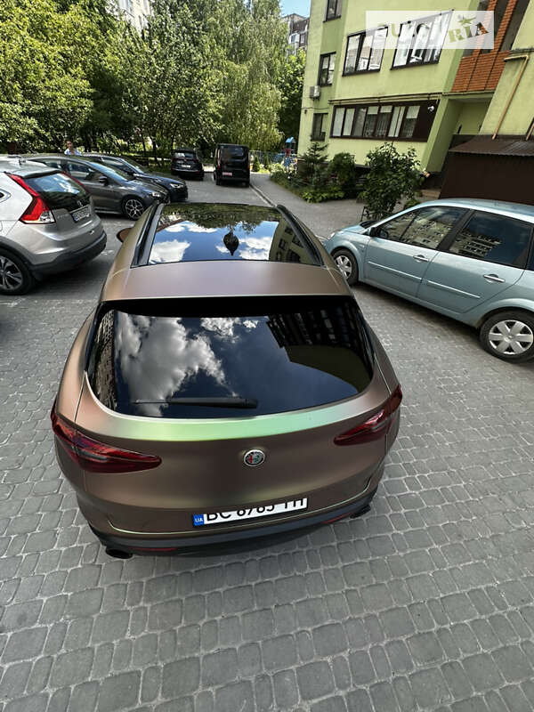 Внедорожник / Кроссовер Alfa Romeo Stelvio 2018 в Тернополе