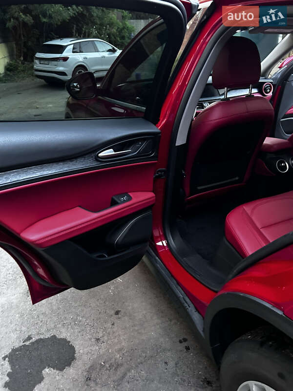 Позашляховик / Кросовер Alfa Romeo Stelvio 2020 в Полтаві фото 13 Позашляховик / Кросовер Alfa Romeo Stelvio 2020 в Полтаві