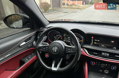 Внедорожник / Кроссовер Alfa Romeo Stelvio 2018 в 