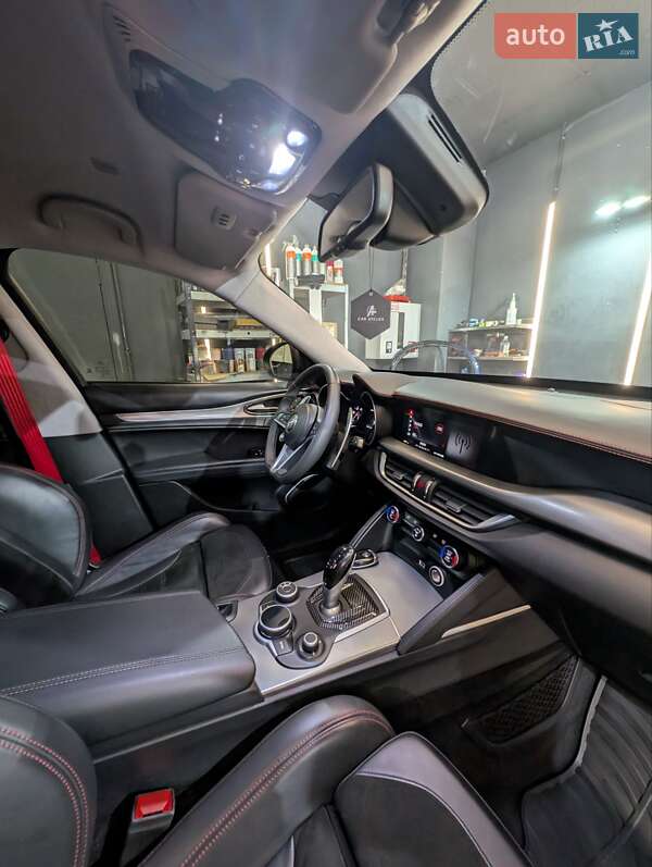 Внедорожник / Кроссовер Alfa Romeo Stelvio 2017 в Львове фото 16 Внедорожник / Кроссовер Alfa Romeo Stelvio 2017 в Львове