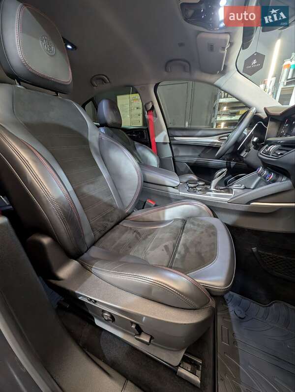 Внедорожник / Кроссовер Alfa Romeo Stelvio 2017 в Львове фото 12 Внедорожник / Кроссовер Alfa Romeo Stelvio 2017 в Львове