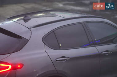 Внедорожник / Кроссовер Alfa Romeo Stelvio 2017 в 