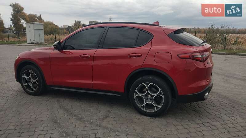 Позашляховик / Кросовер Alfa Romeo Stelvio 2017 в Дніпрі