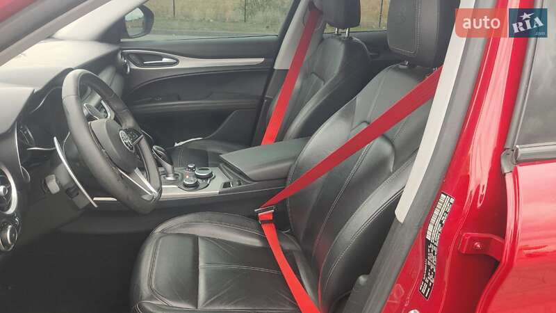 Позашляховик / Кросовер Alfa Romeo Stelvio 2017 в Дніпрі