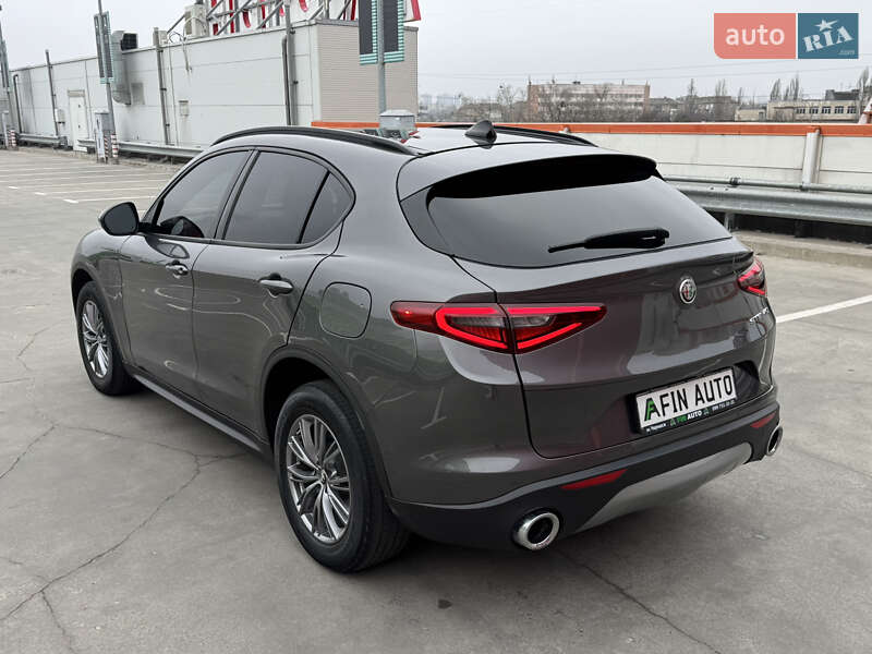 Позашляховик / Кросовер Alfa Romeo Stelvio 2021 в Києві