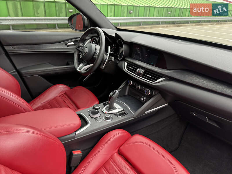 Позашляховик / Кросовер Alfa Romeo Stelvio 2021 в Києві
