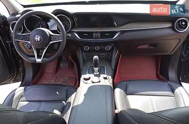 Внедорожник / Кроссовер Alfa Romeo Stelvio 2017 в 