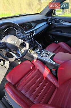 Внедорожник / Кроссовер Alfa Romeo Stelvio 2021 в 