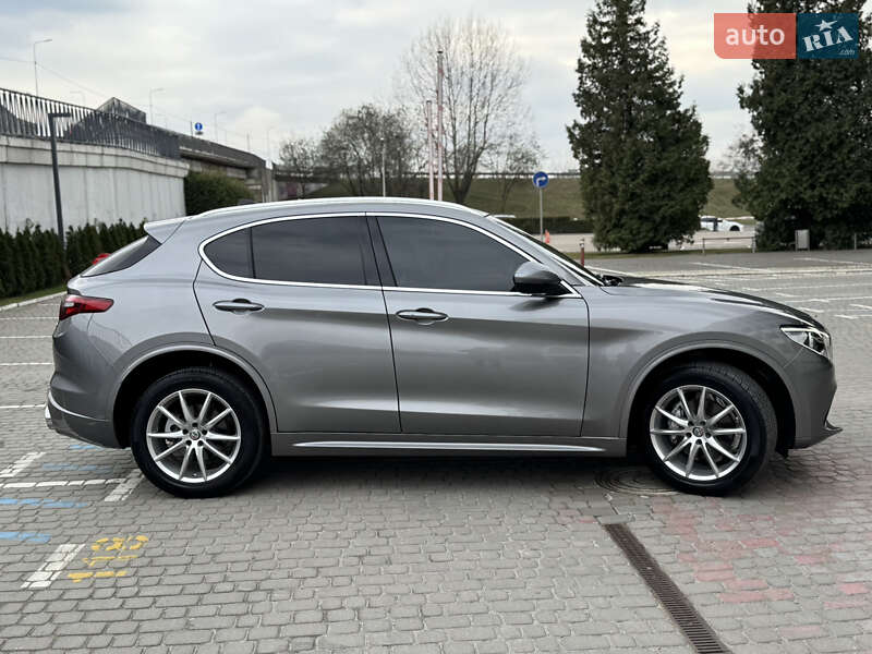 Внедорожник / Кроссовер Alfa Romeo Stelvio 2019 в Львове