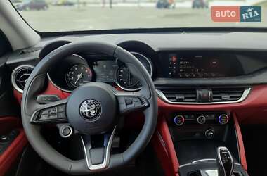 Позашляховик / Кросовер Alfa Romeo Stelvio 2020 в 