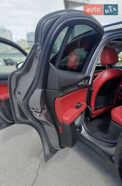 Позашляховик / Кросовер Alfa Romeo Stelvio 2020 в 