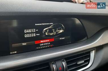 Позашляховик / Кросовер Alfa Romeo Stelvio 2017 в 