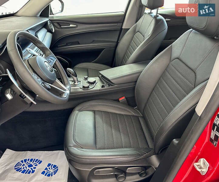 Позашляховик / Кросовер Alfa Romeo Stelvio 2017 в Львові