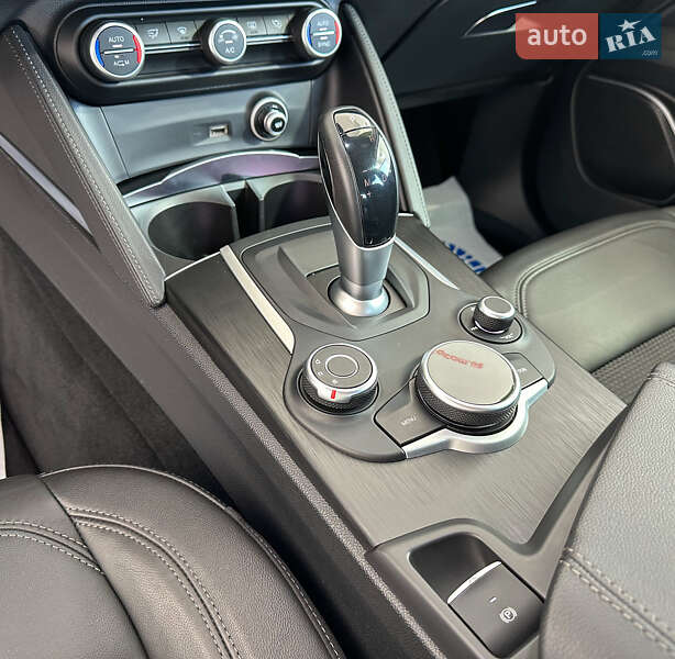 Позашляховик / Кросовер Alfa Romeo Stelvio 2017 в Львові