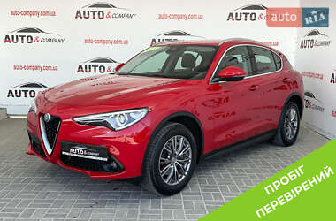 Позашляховик / Кросовер Alfa Romeo Stelvio 2017 в 