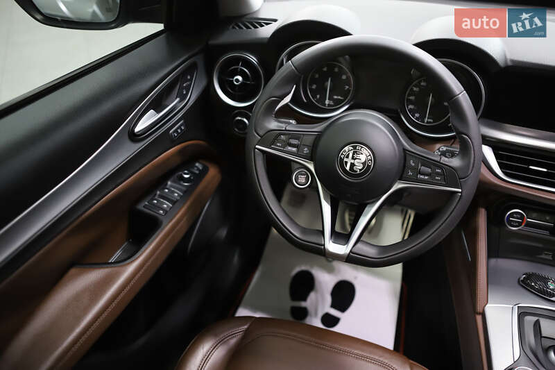 Позашляховик / Кросовер Alfa Romeo Stelvio 2018 в Дрогобичі