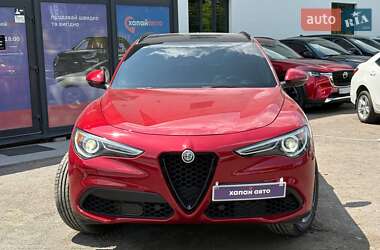 Внедорожник / Кроссовер Alfa Romeo Stelvio 2017 в 