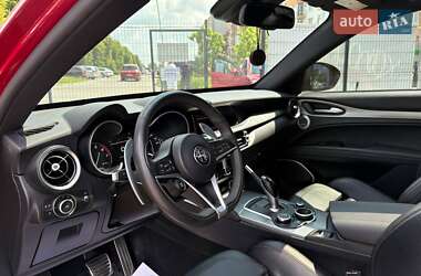 Внедорожник / Кроссовер Alfa Romeo Stelvio 2017 в 