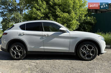 Позашляховик / Кросовер Alfa Romeo Stelvio 2017 в Києві