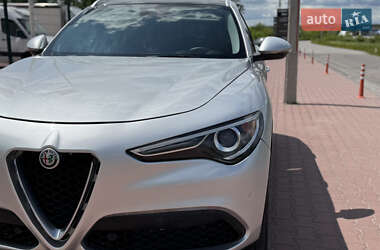 Внедорожник / Кроссовер Alfa Romeo Stelvio 2018 в 