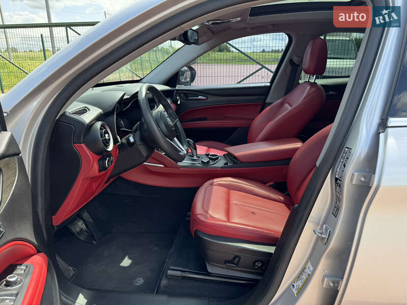 Внедорожник / Кроссовер Alfa Romeo Stelvio 2018 в Ровно фото 19 Внедорожник / Кроссовер Alfa Romeo Stelvio 2018 в Ровно