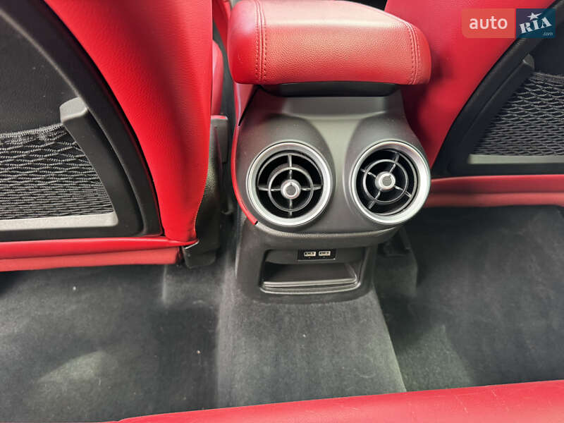 Внедорожник / Кроссовер Alfa Romeo Stelvio 2018 в Ровно фото 36 Внедорожник / Кроссовер Alfa Romeo Stelvio 2018 в Ровно