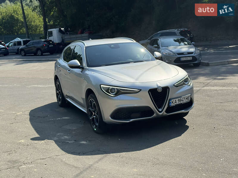 Внедорожник / Кроссовер Alfa Romeo Stelvio 2021 в Киеве