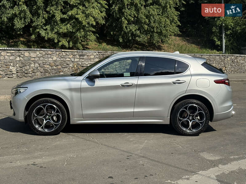 Внедорожник / Кроссовер Alfa Romeo Stelvio 2021 в Киеве