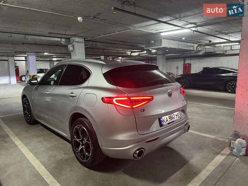 Внедорожник / Кроссовер Alfa Romeo Stelvio 2021 в Киеве