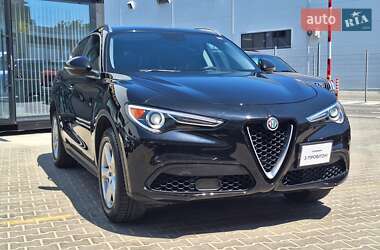 Внедорожник / Кроссовер Alfa Romeo Stelvio 2017 в 