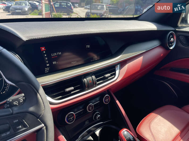 Позашляховик / Кросовер Alfa Romeo Stelvio 2017 в Полтаві