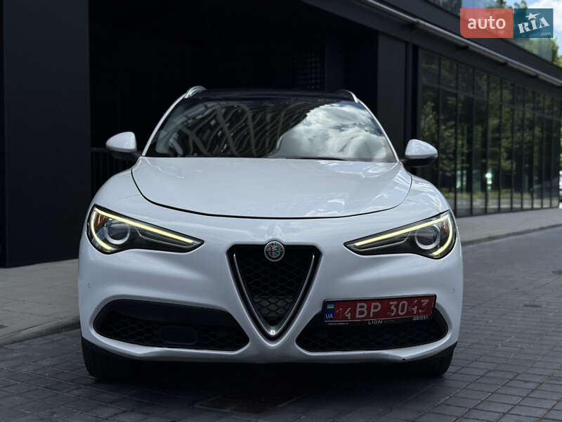 Внедорожник / Кроссовер Alfa Romeo Stelvio 2017 в Львове