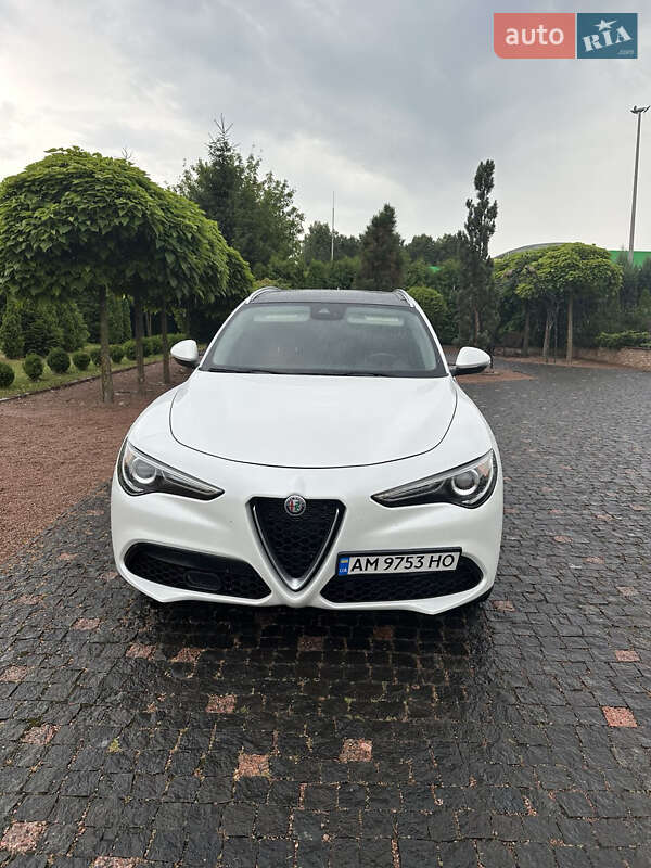 Alfa Romeo Stelvio 2019