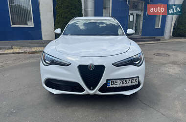 Внедорожник / Кроссовер Alfa Romeo Stelvio 2018 в 