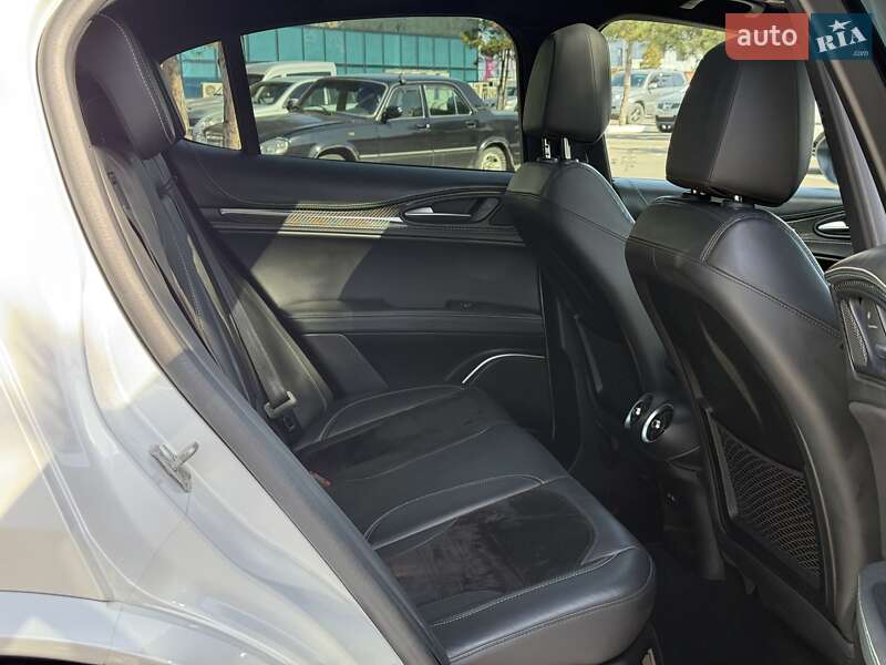 Внедорожник / Кроссовер Alfa Romeo Stelvio 2018 в Одессе