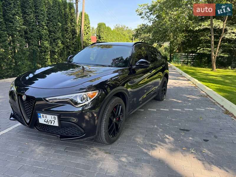 Alfa Romeo Stelvio 2019